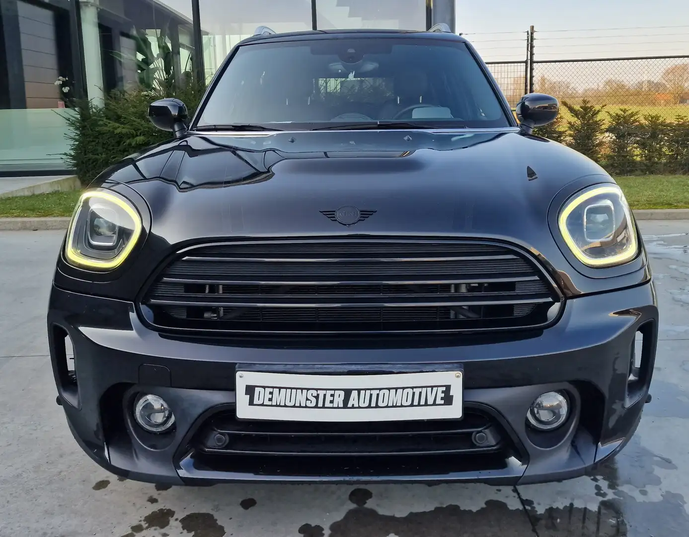 MINI Cooper Countryman CARPLAY/CAMERA/HEATED SEATS/KEYLESS/FAST DELIVERY Schwarz - 2