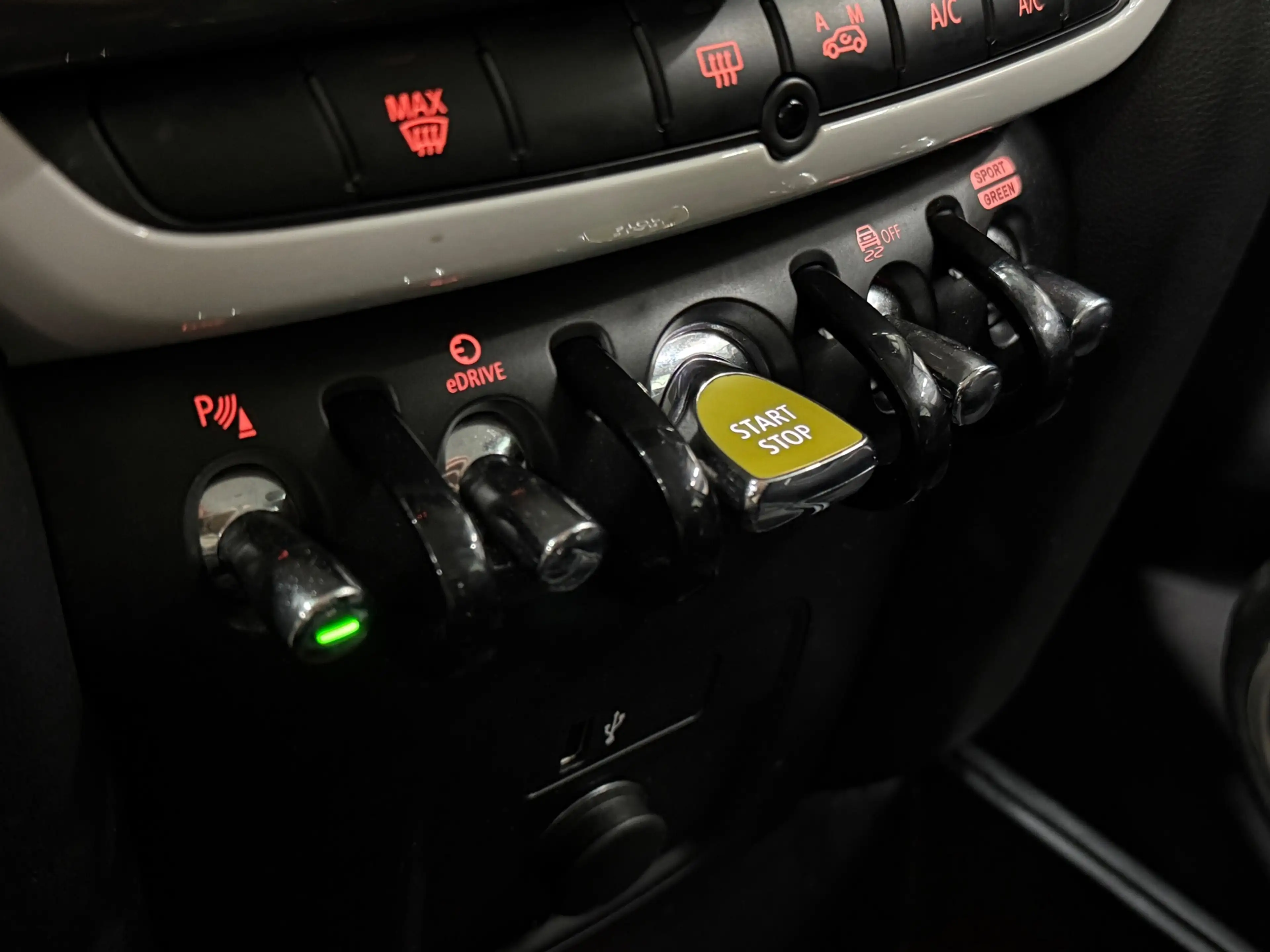 MINI Cooper SE Countryman ALL4 AUT SOH 94,8 | 224pk | PHEV | Midnight Black — photo 23