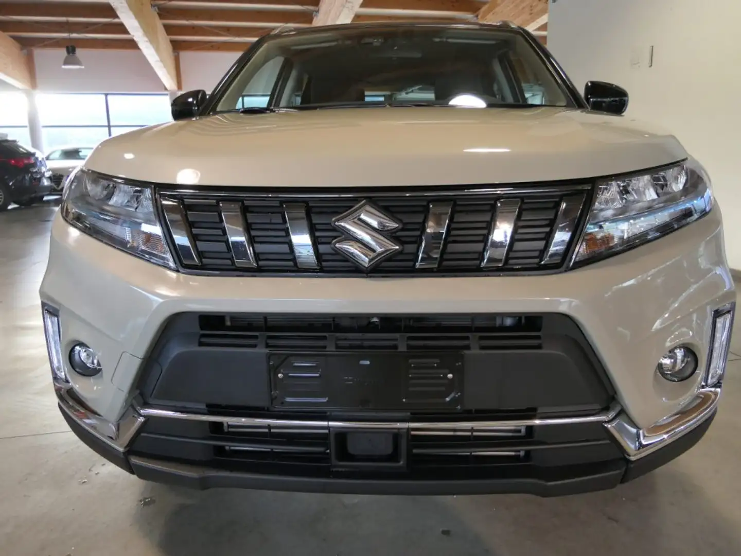 Suzuki Vitara 1.4 Hybrid 4WD AllGrip Cool Beige - 2