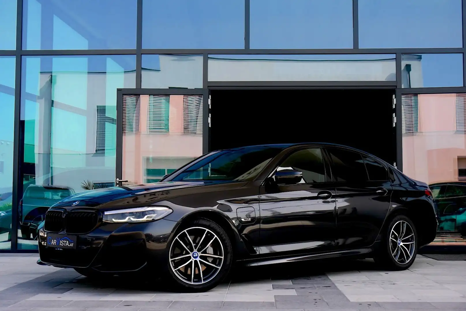 BMW 530 e PHEV Aut. M-Sport *Leder Dakota - Live Cockpit* Silber - 1