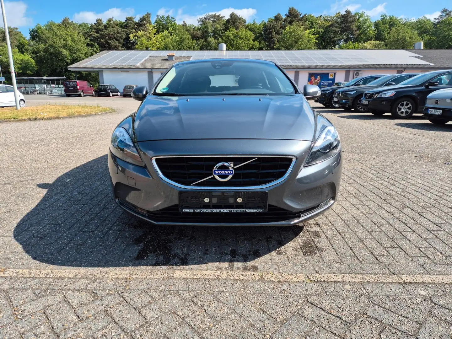 Volvo V40 Kinetic Grau - 2
