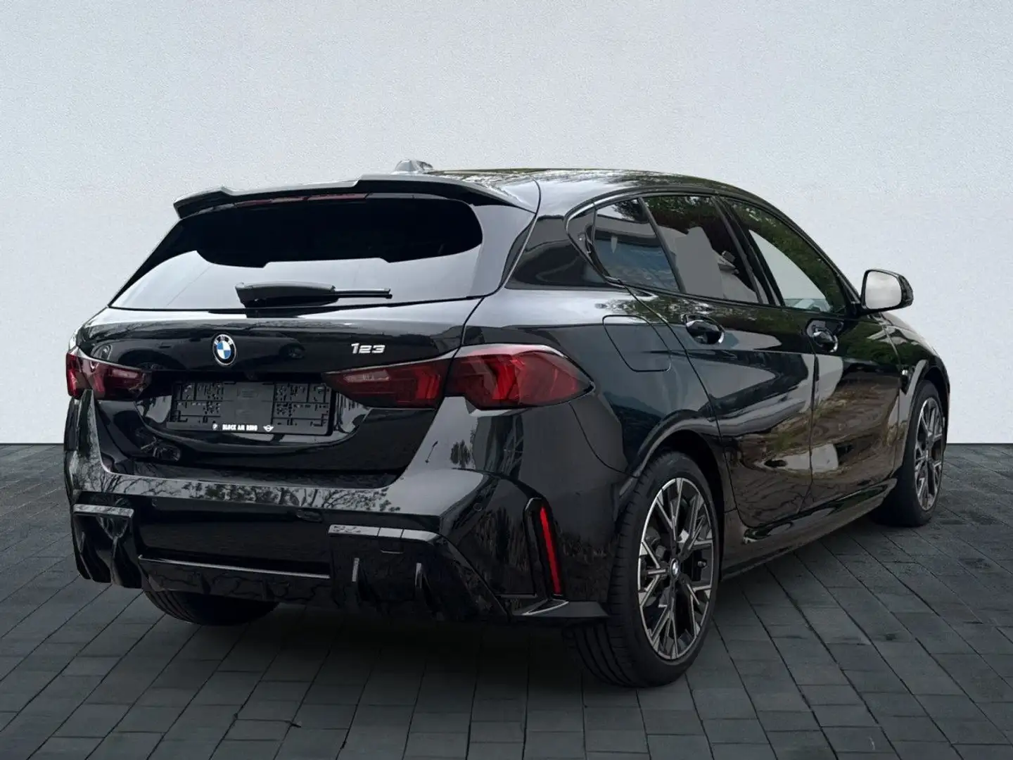 BMW 123 XDRIVE M-Sport HUD Harmann Pano Sportpaket LED Czarny - 2
