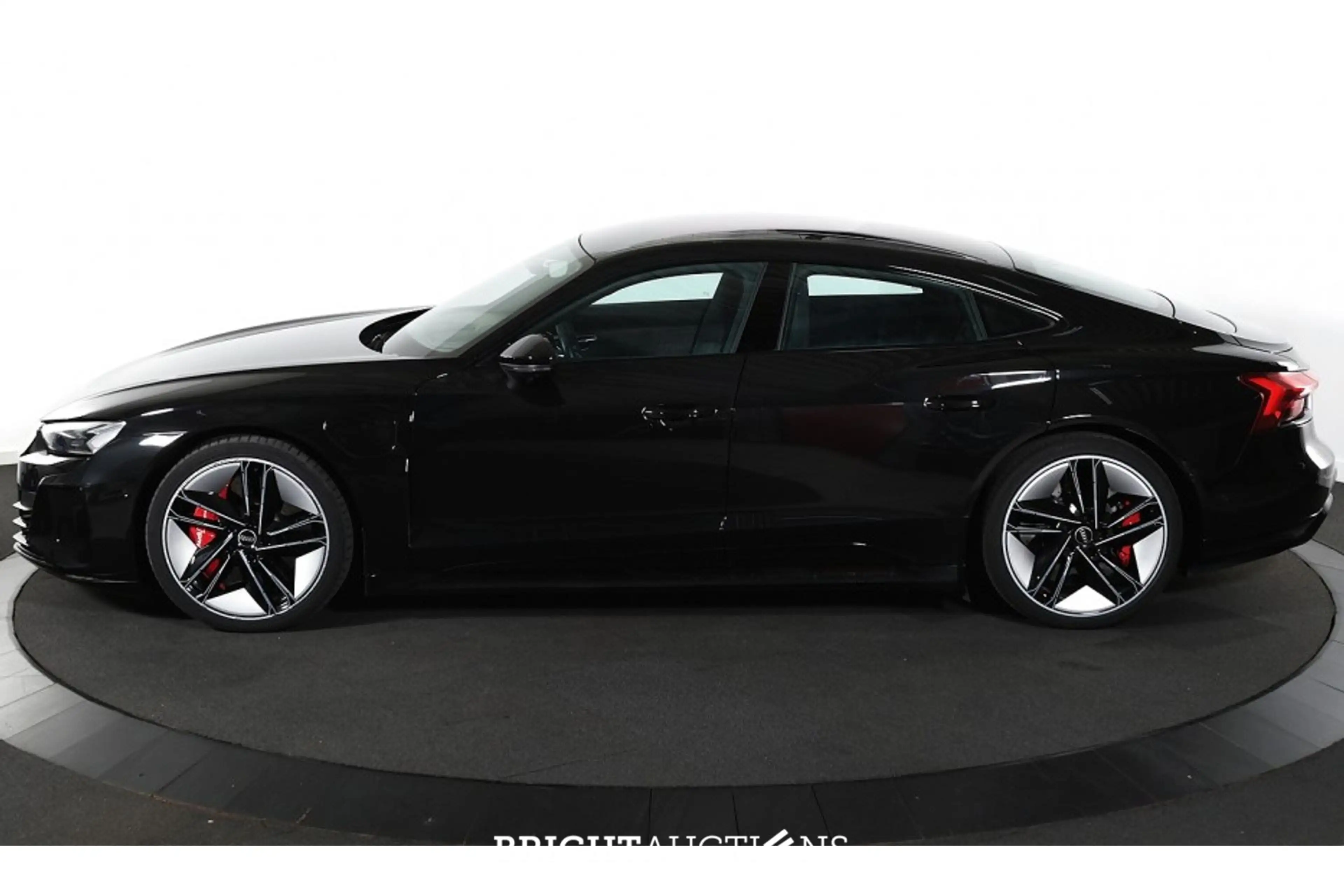 Audi e-tron RS 93 kWh 598PK — photo 7