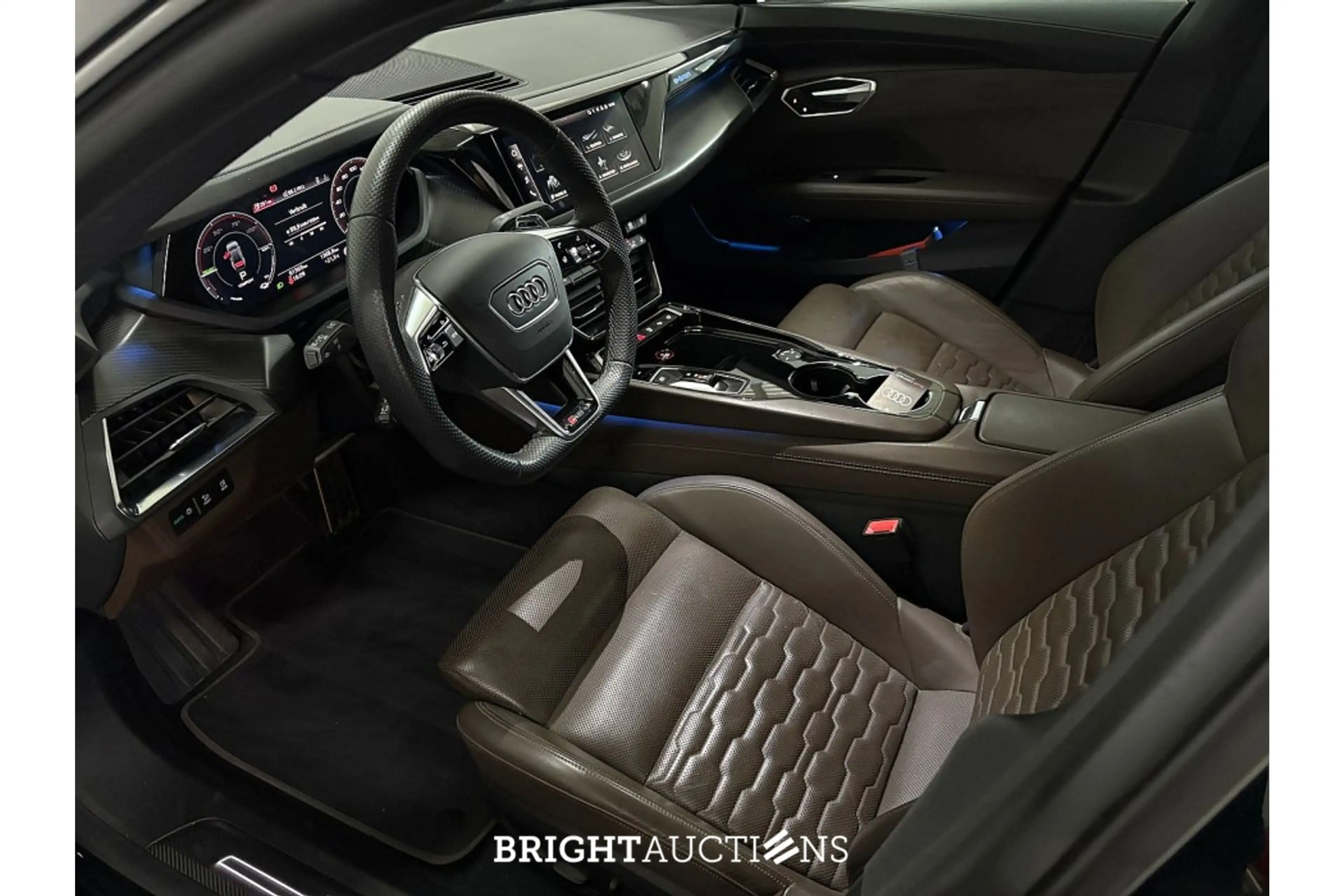 Audi e-tron RS 93 kWh 598PK — photo 11