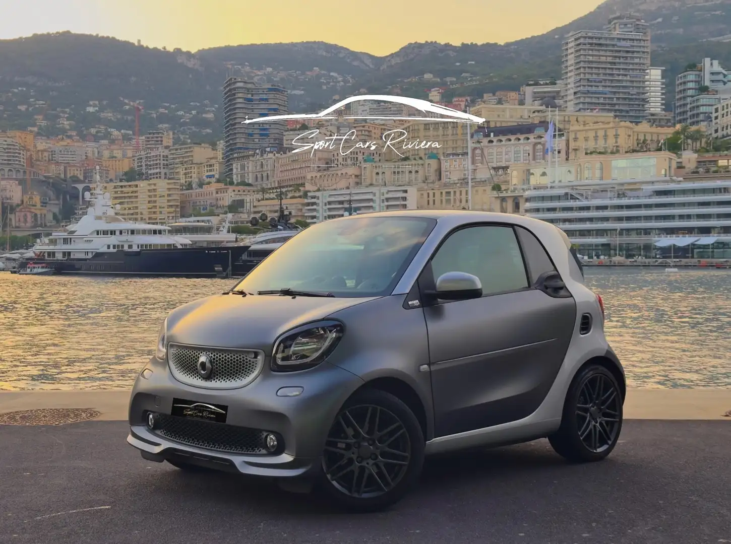 smart forTwo BRABUS style 90 ch Grijs - 1
