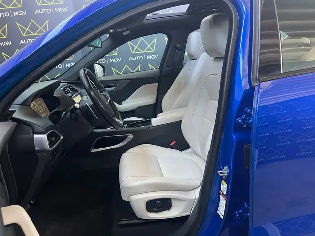 Jaguar F-Pace view 9