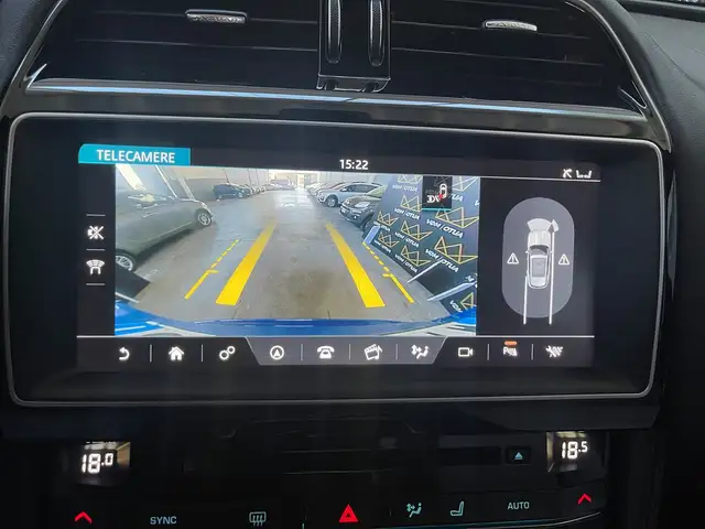 Jaguar F-Pace view 12