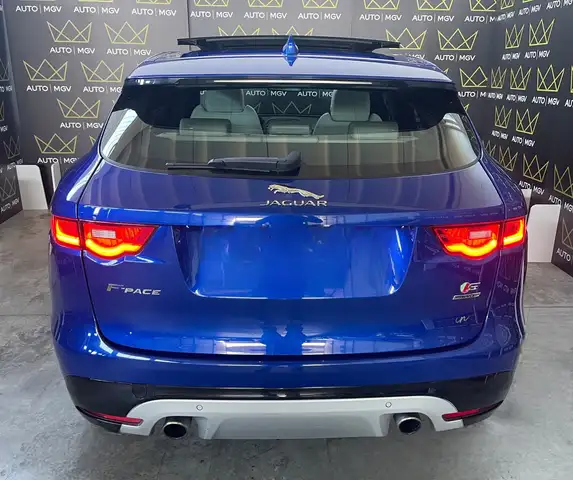 Jaguar F-Pace view 5