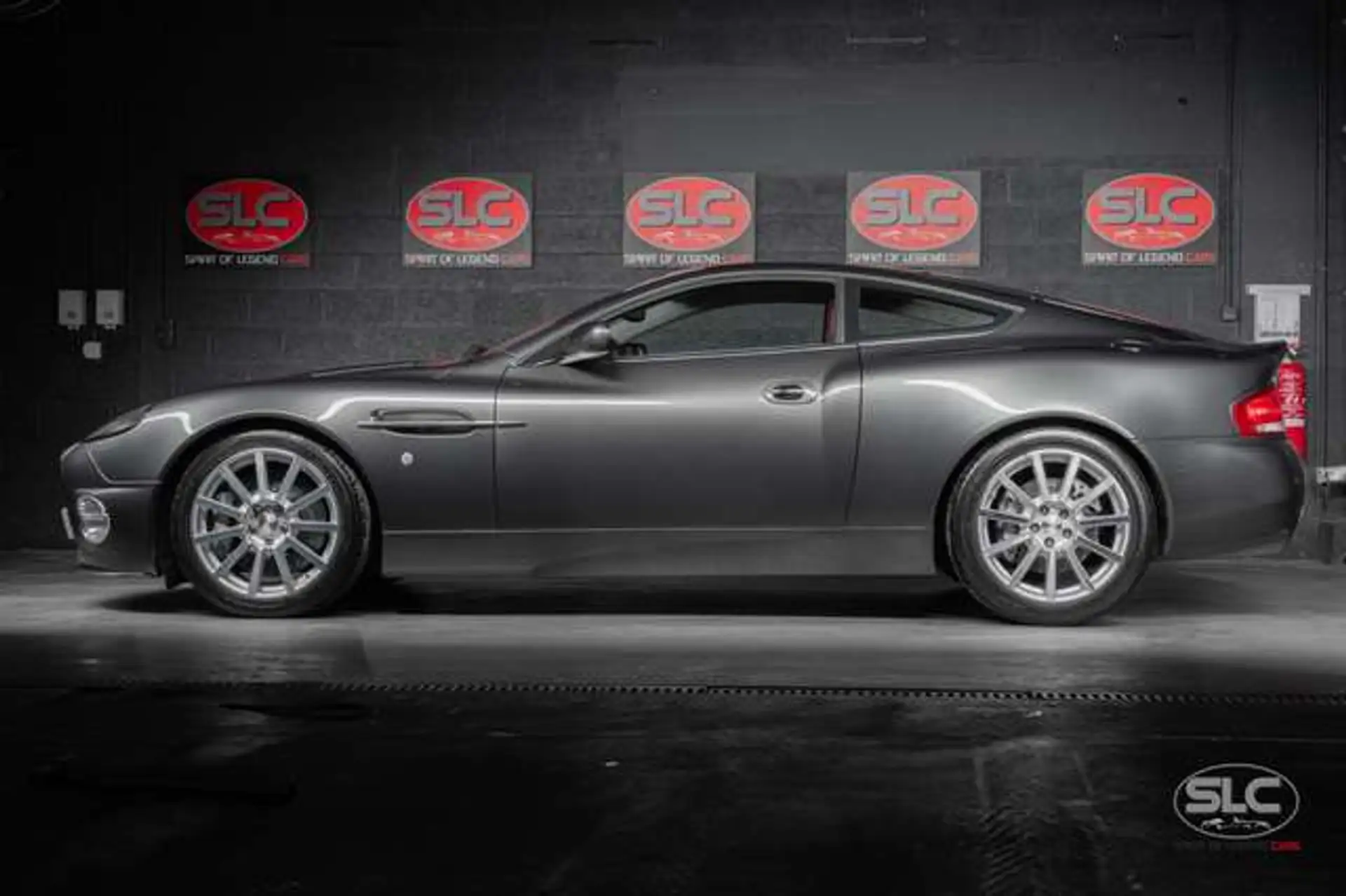 애스턴마틴 뱅퀴시 Coupe 2007 건메탈 사진 2