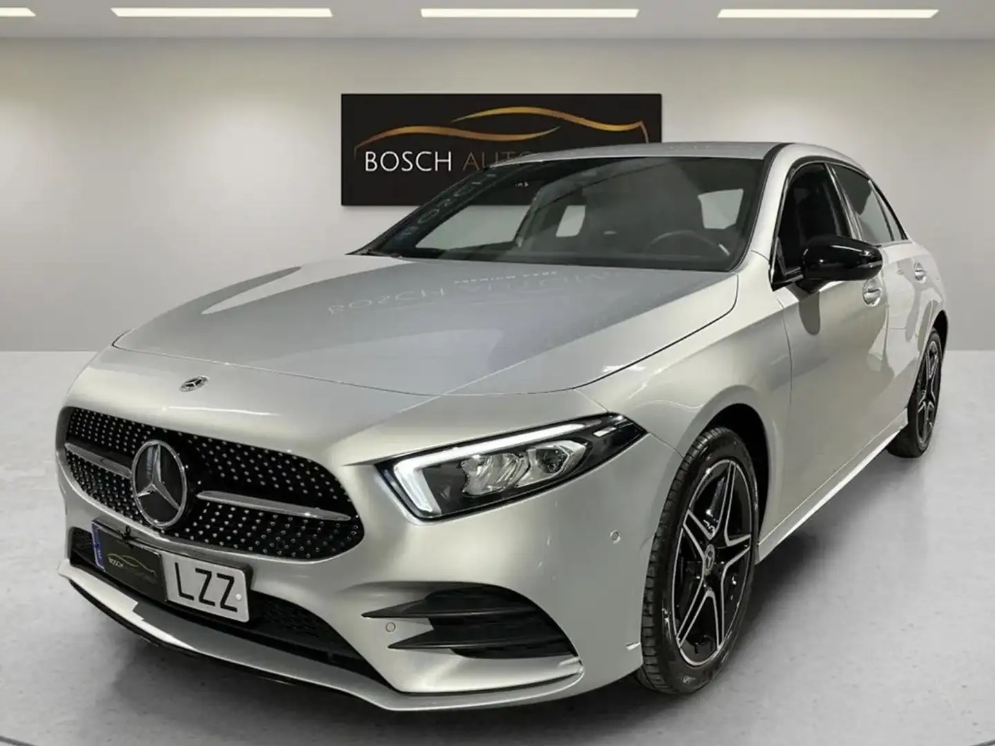 Mercedes-Benz A 45 AMG 250e PHEV 218cv Line Plateado - 1