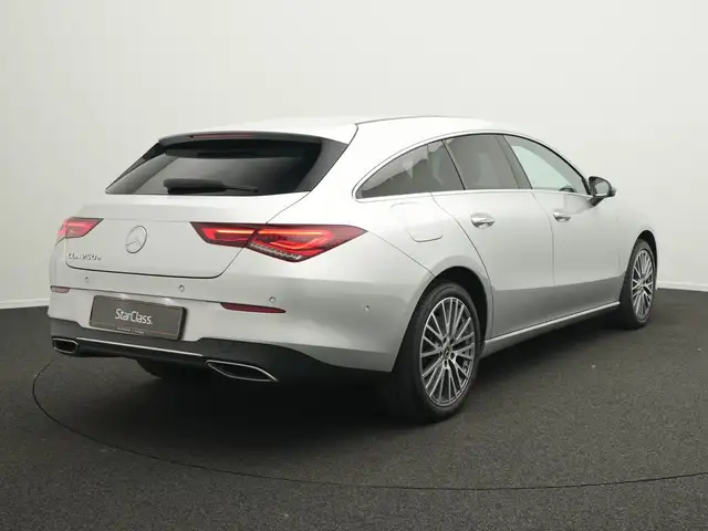 Mercedes-Benz CLA view 3