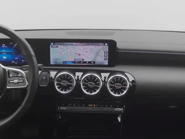 Mercedes-Benz CLA view 20