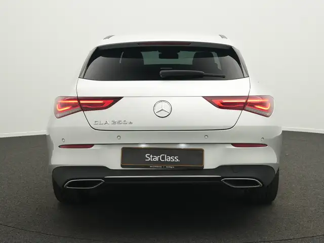 Mercedes-Benz CLA view 4