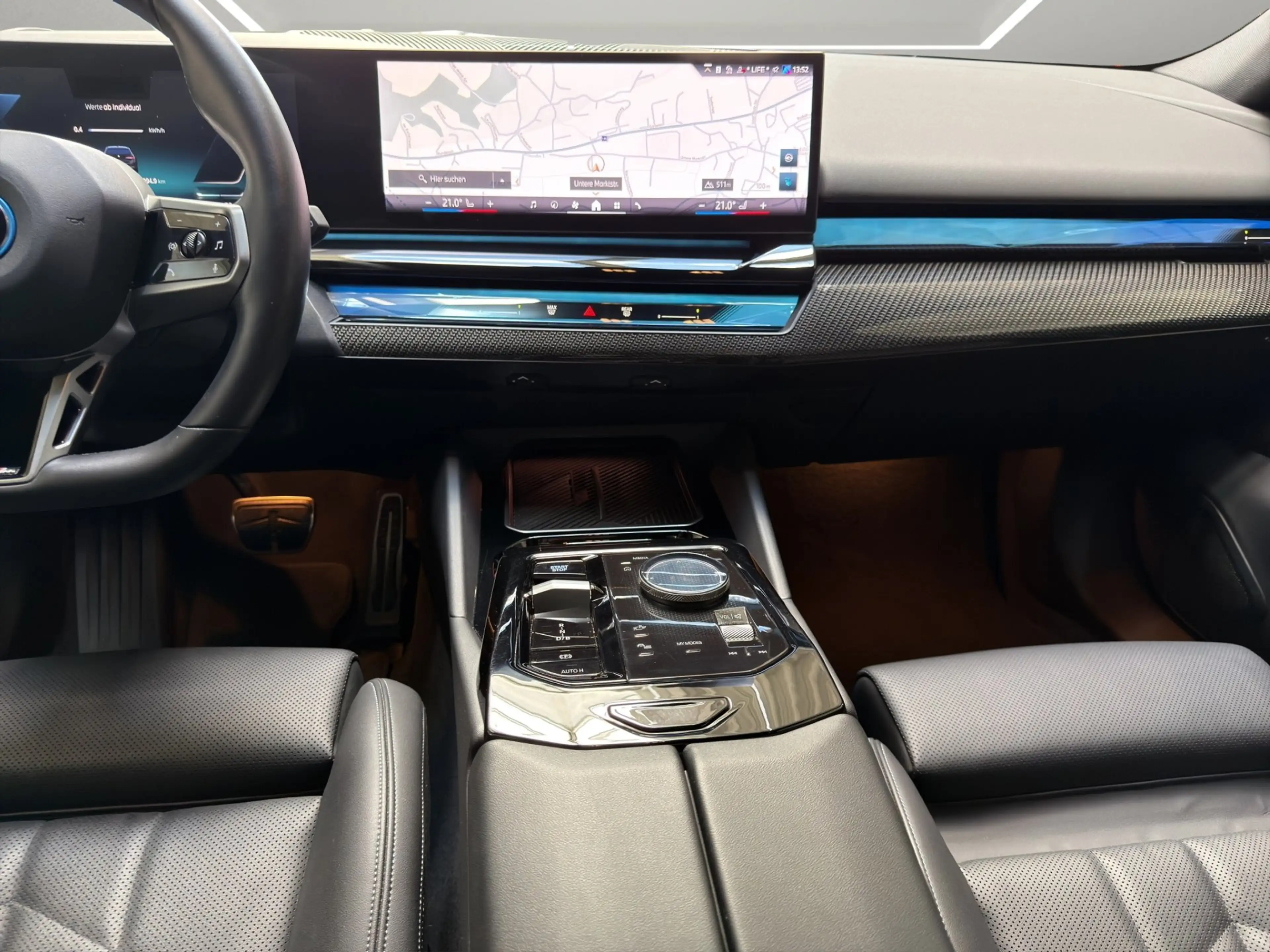 BMW i5 eDrive40 — photo 13