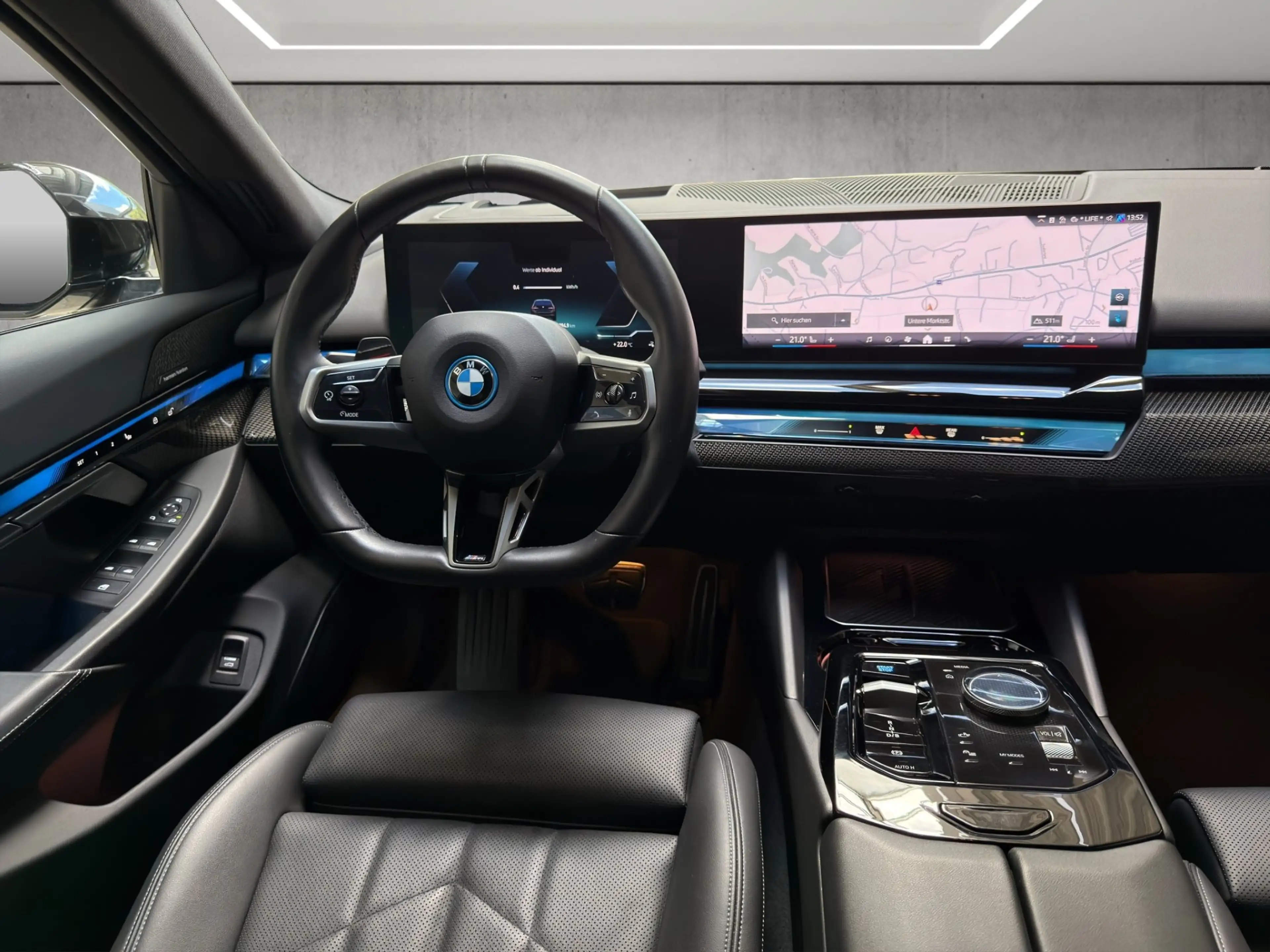 BMW i5 eDrive40 — photo 12