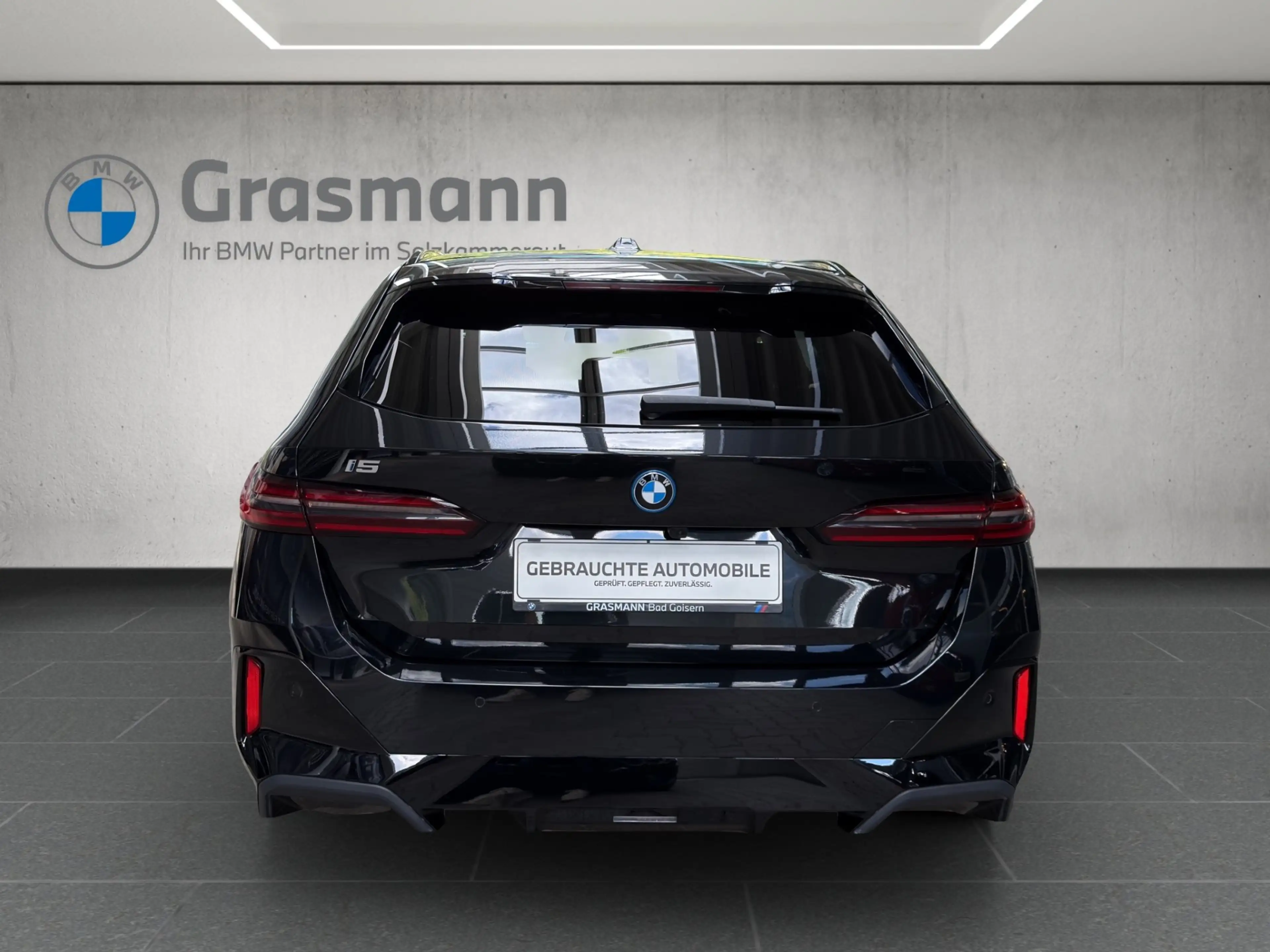 BMW i5 eDrive40 — photo 4