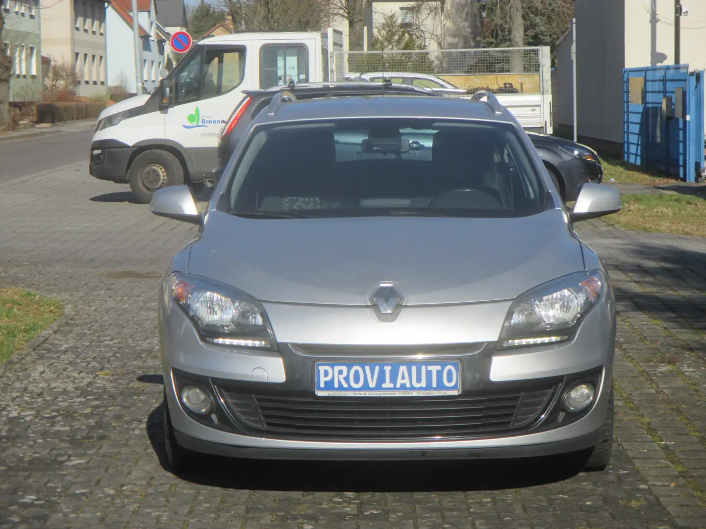 Renault Megane 1.2 TCe Paris 1 Hand TÜV 06/2026 Silber - 2