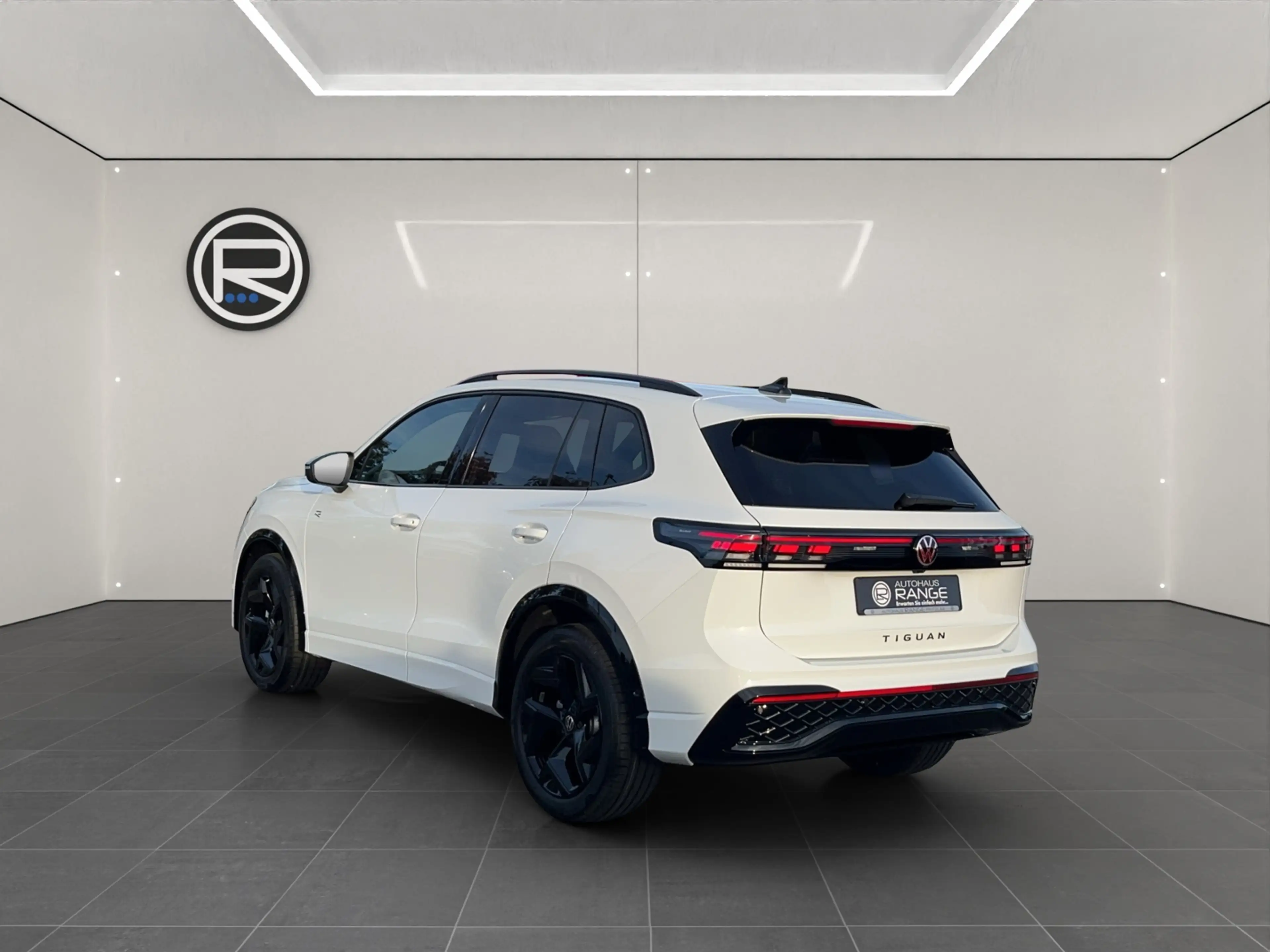 Volkswagen Tiguan 1.5 eTSI R-Line, DSG — photo 6