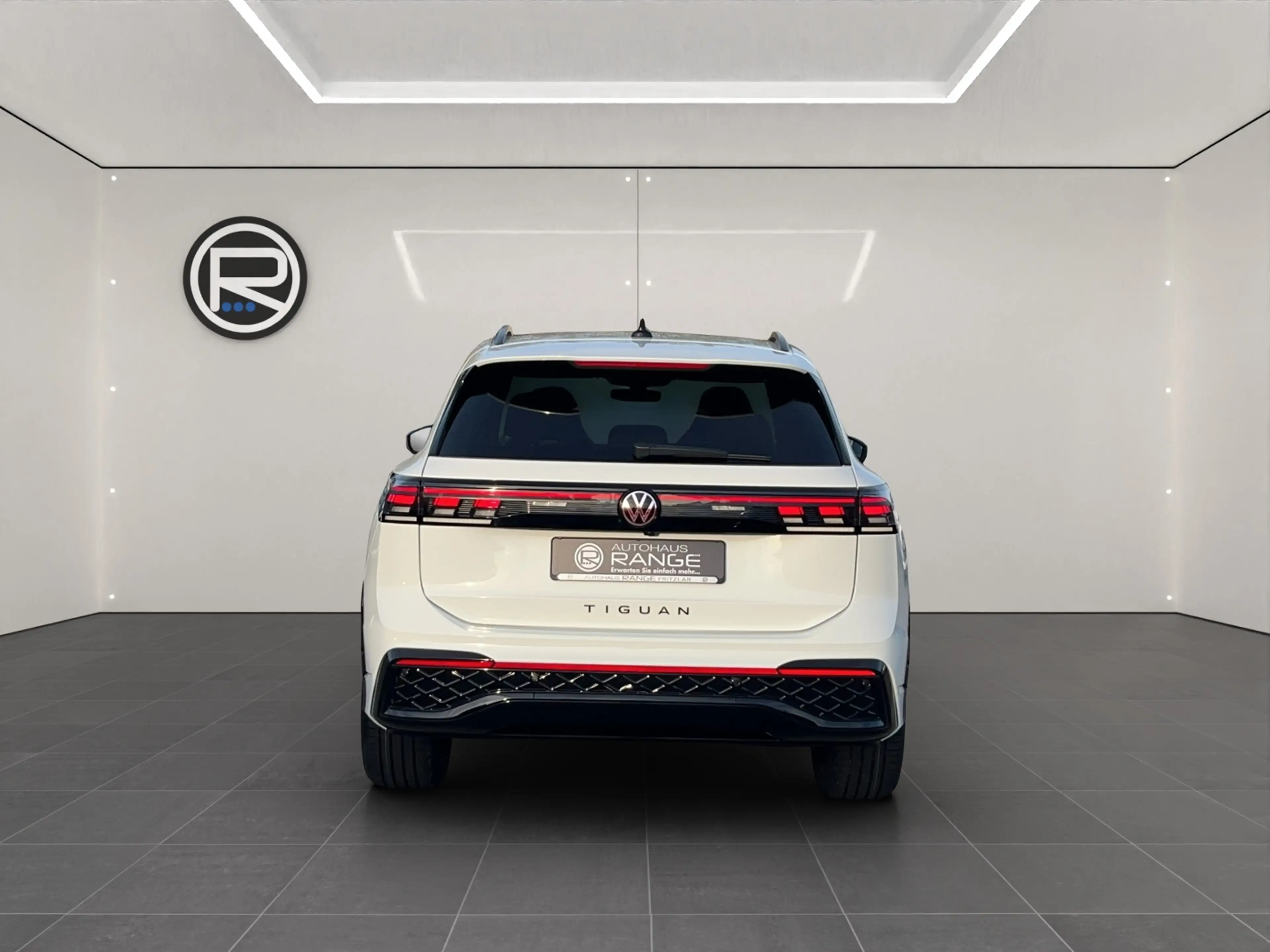 Volkswagen Tiguan 1.5 eTSI R-Line, DSG — photo 8