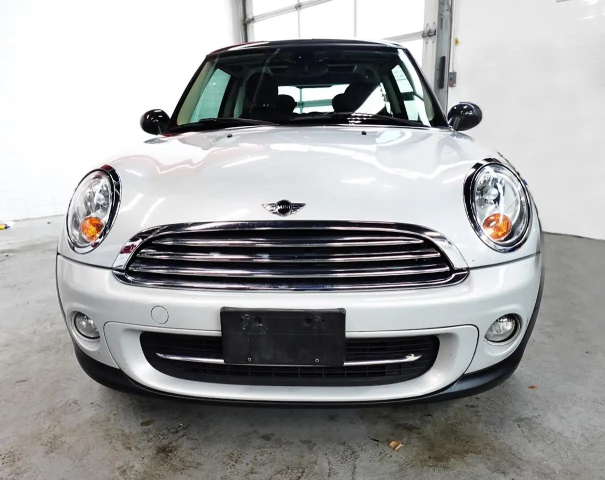 MINI 3 Door снимка MINI 3 Door
