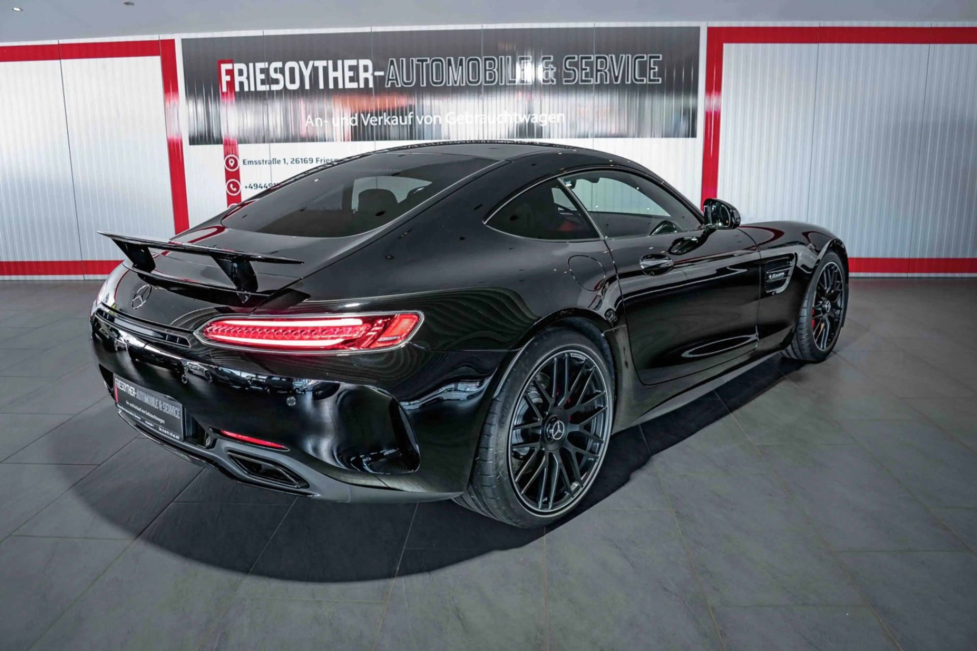 Mercedes-Benz AMG GT Coupé Aerodynamik Panorama Burmester — photo 11