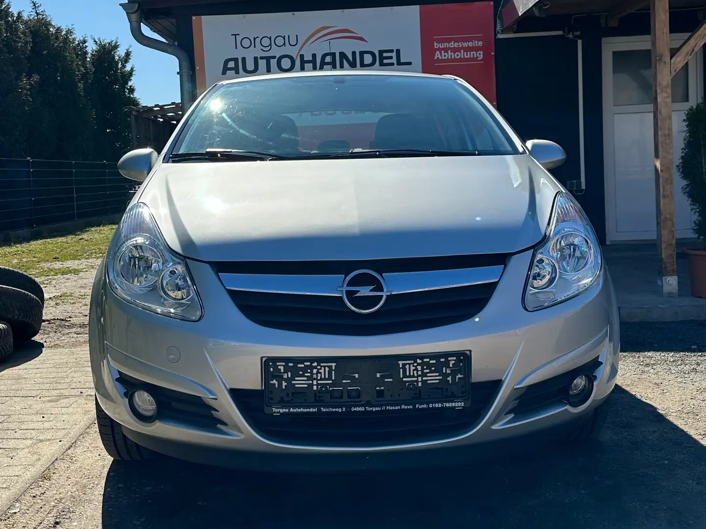Opel Corsa CATCH ME Now/TÜV/HU-NEU/8 x Bereift/SHK/2-Hand. Grau - 2