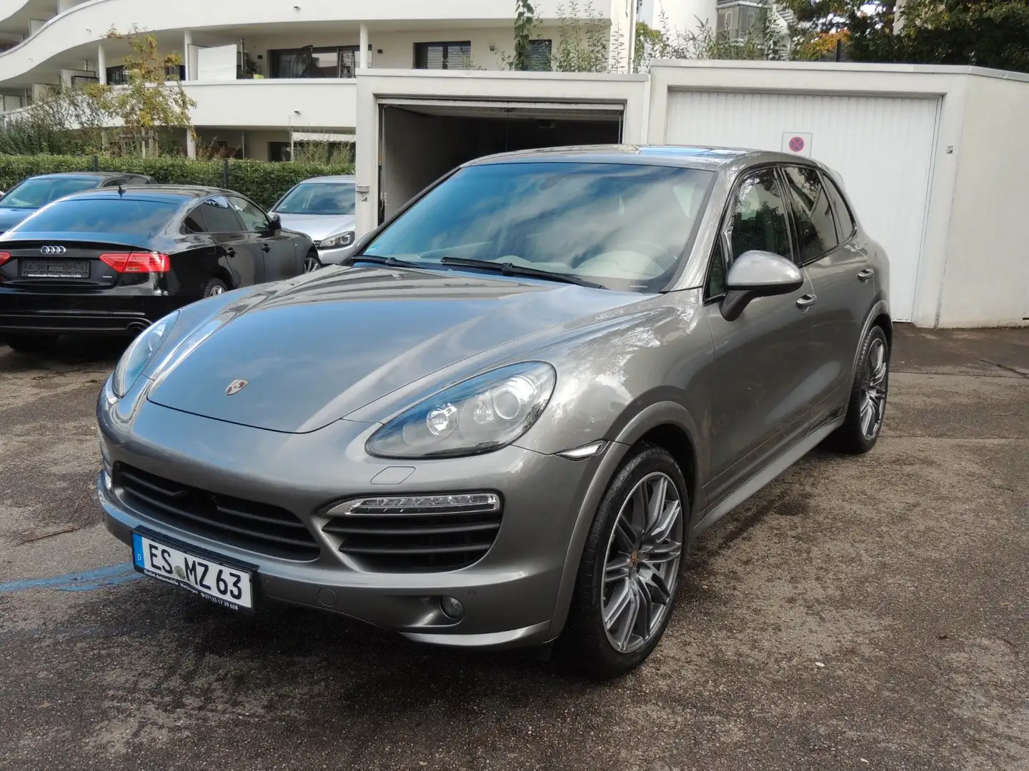 Porsche Cayenne S Diesel*Sport-Design* Grau - 1