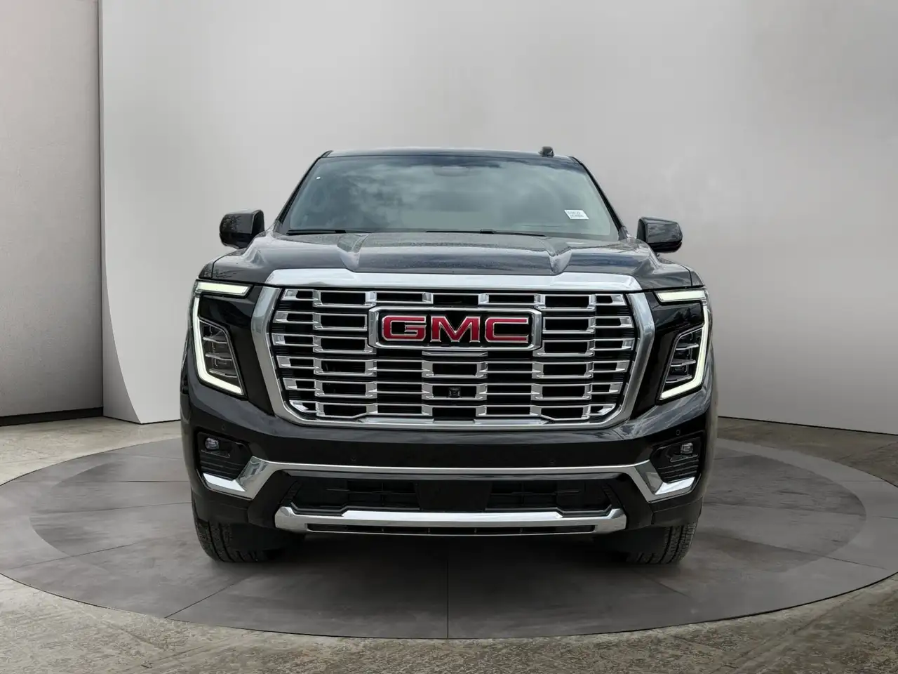 GMC Yukon снимка GMC Yukon