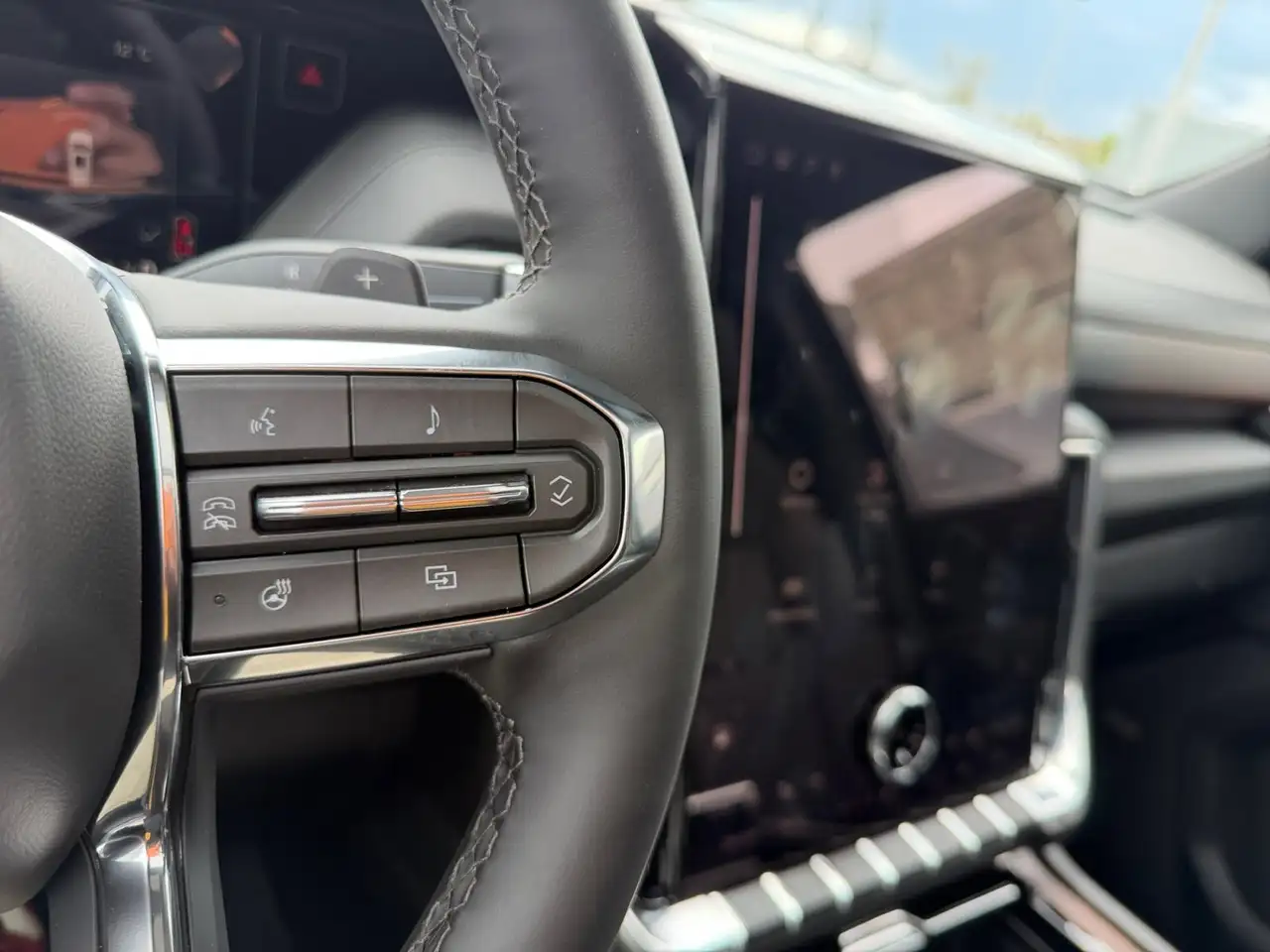 GMC Yukon снимка GMC Yukon