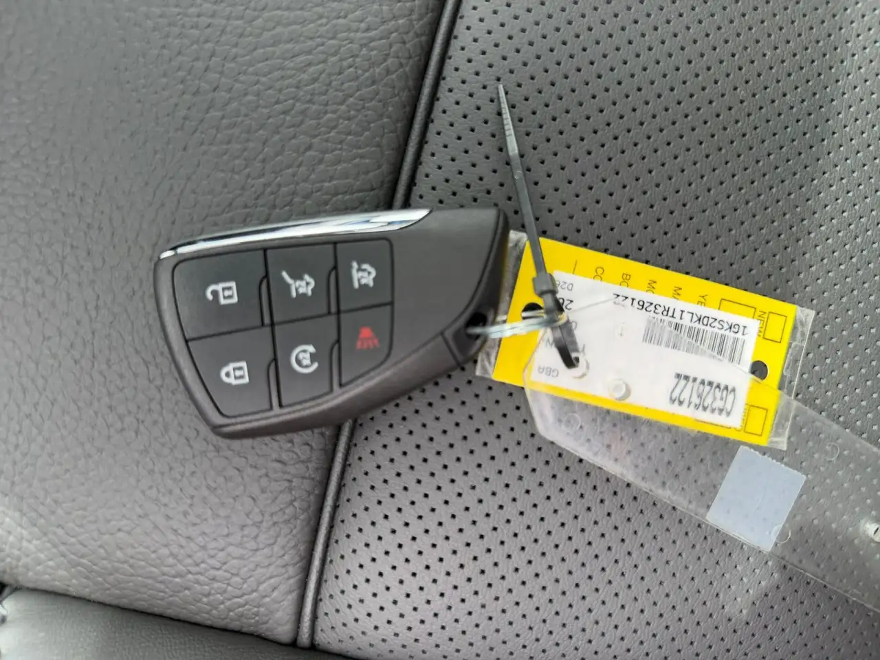 GMC Yukon снимка GMC Yukon