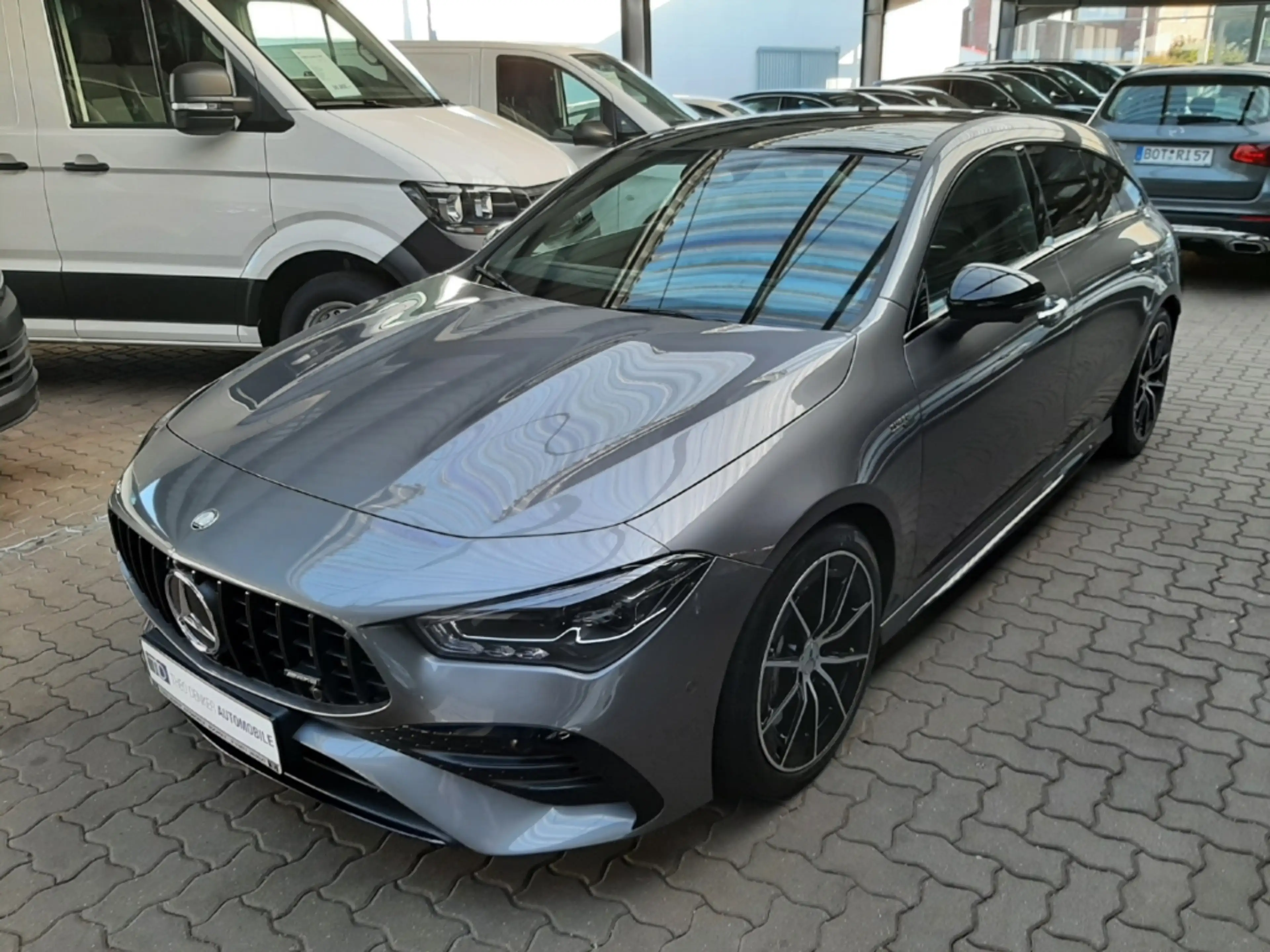 Mercedes-Benz CLA 35 AMG Perf.Sitze UPE 81.870,- — photo 2