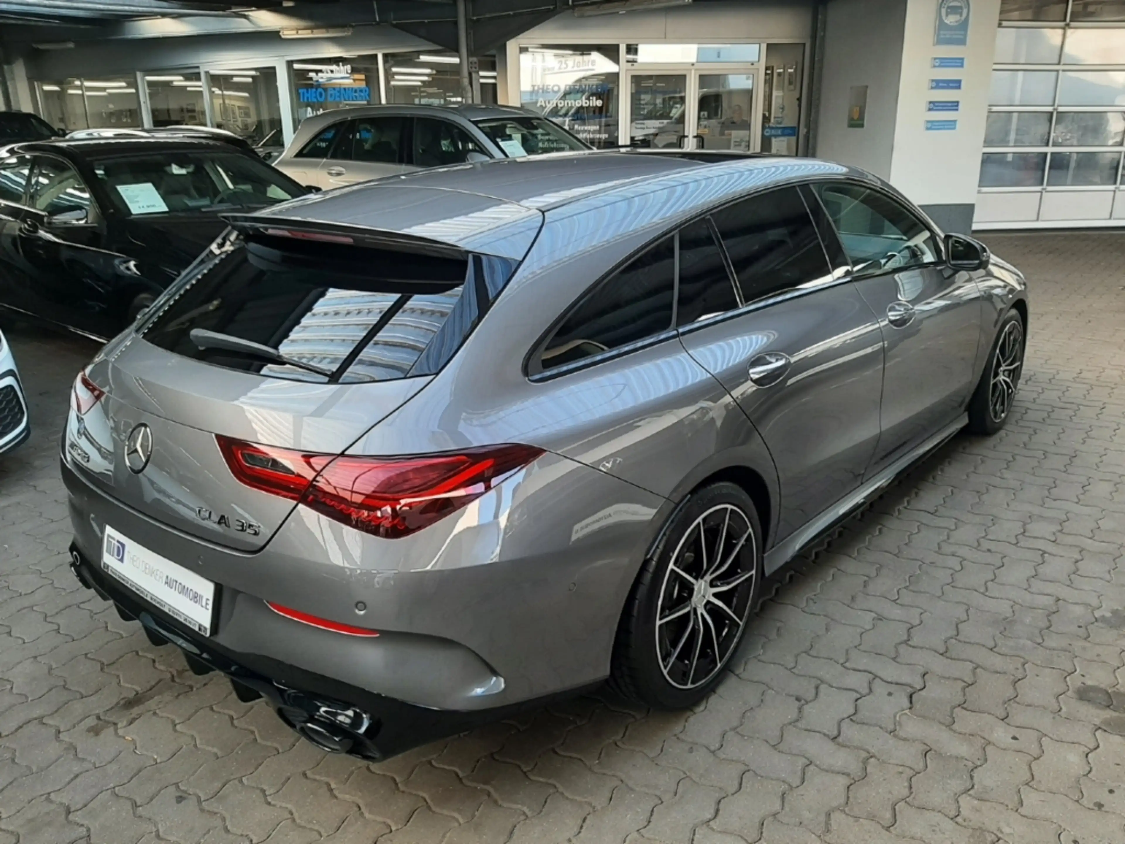 Mercedes-Benz CLA 35 AMG Perf.Sitze UPE 81.870,- — photo 3