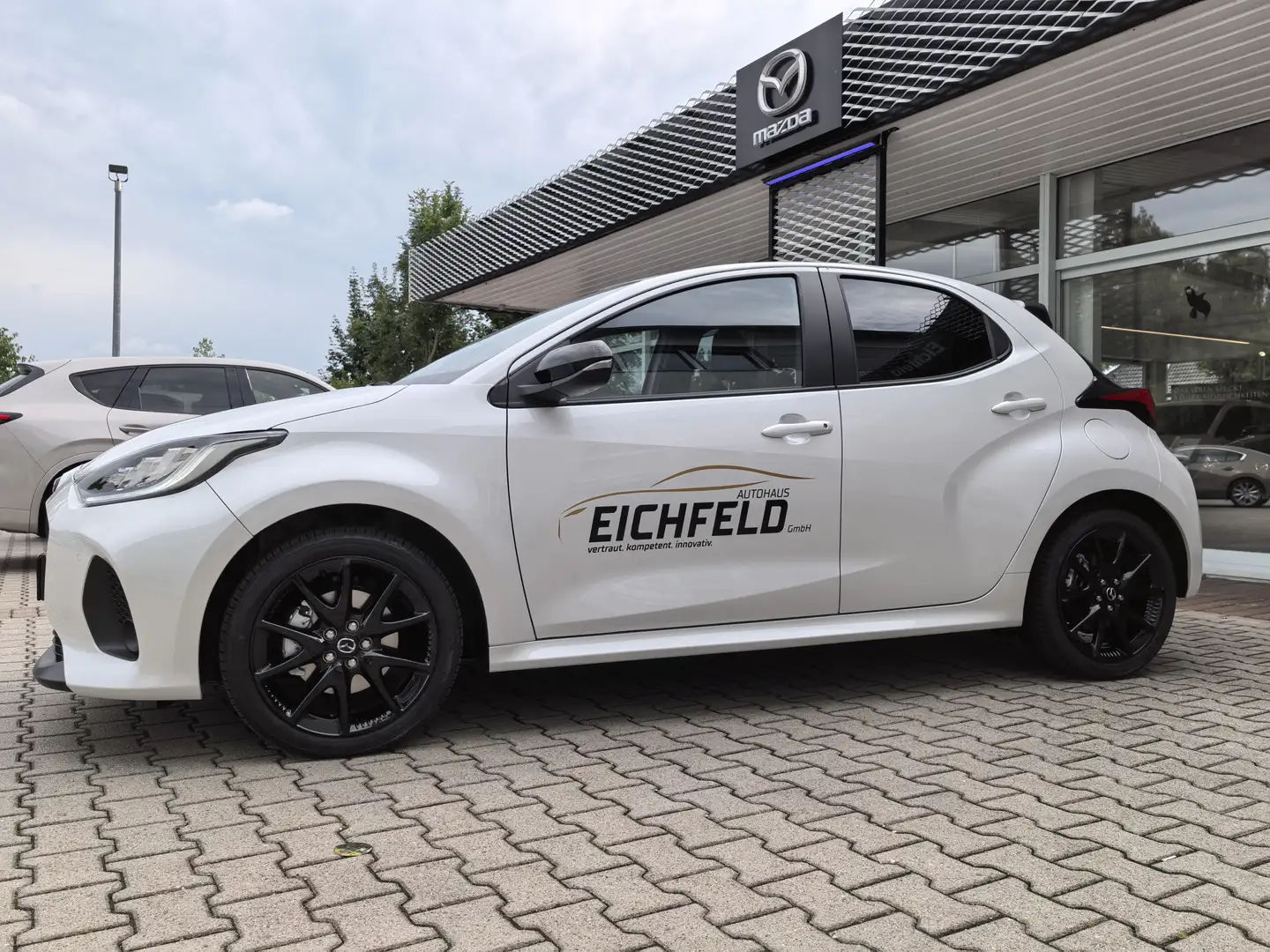 Mazda 2 Hybrid 2024 Homura 1.5L Hybrid VVT-i 116 CVT FWD Weiß - 2