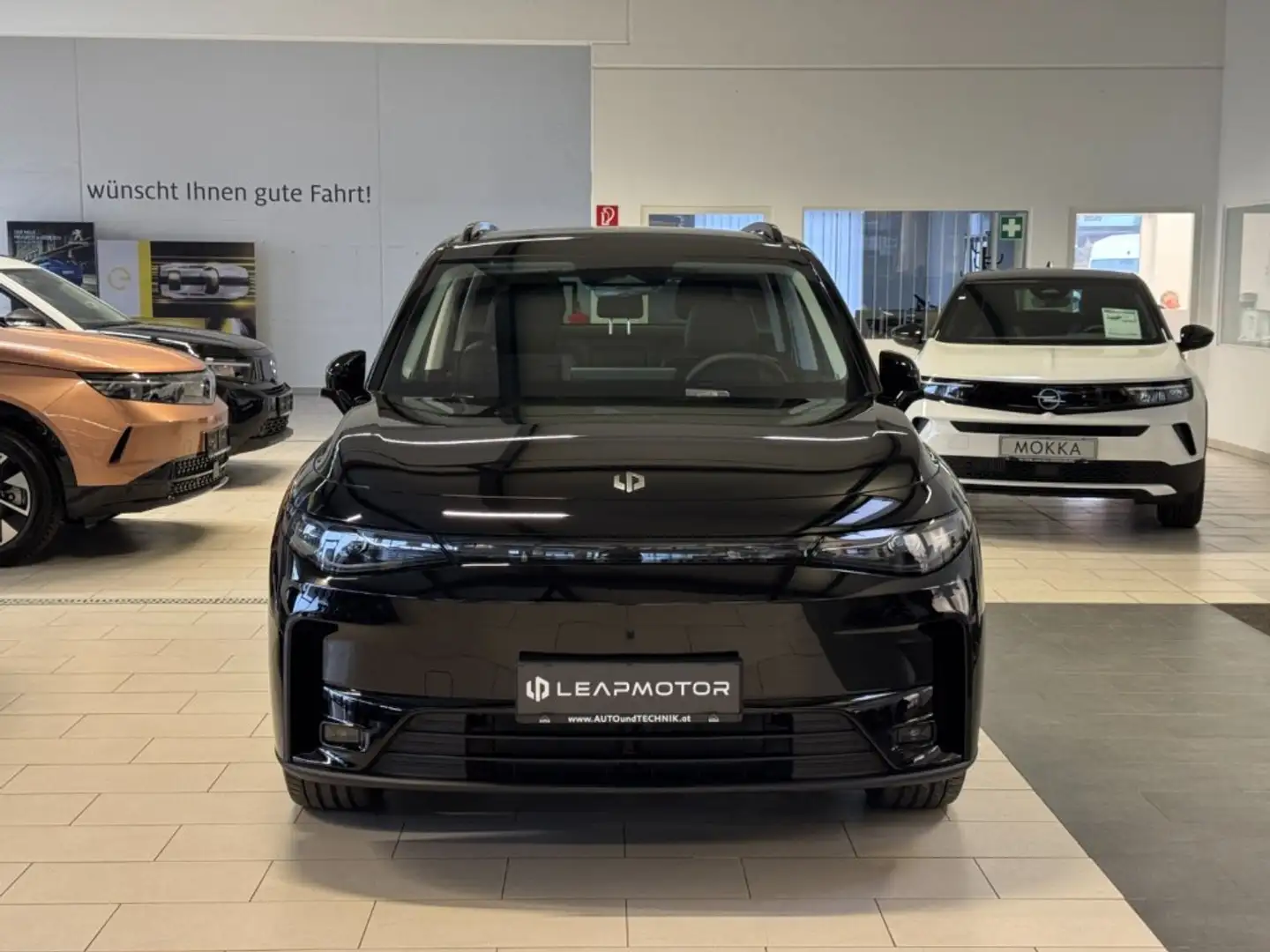 Leapmotor C10 DESIGN PRO MAX AWD Schwarz - 1