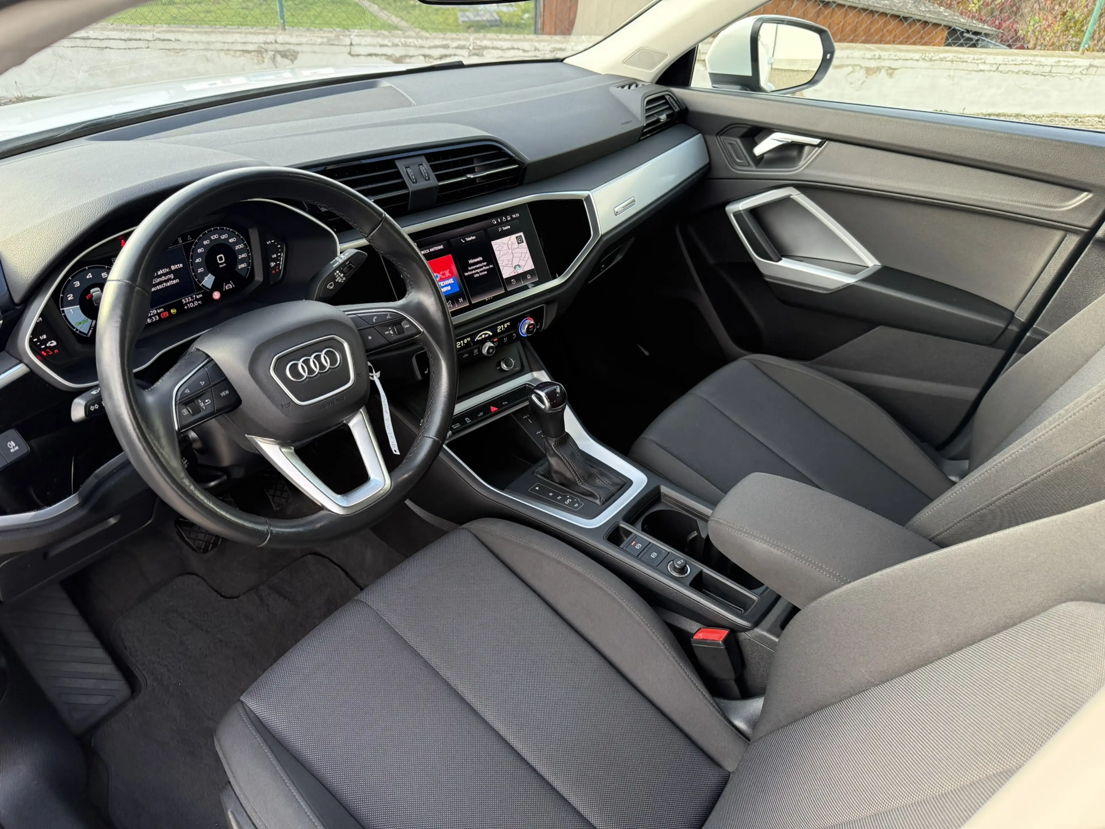 Audi Q3 Spb 45 TFSI e S tr. NAVI+ PDC+ VIRTUAL — photo 11