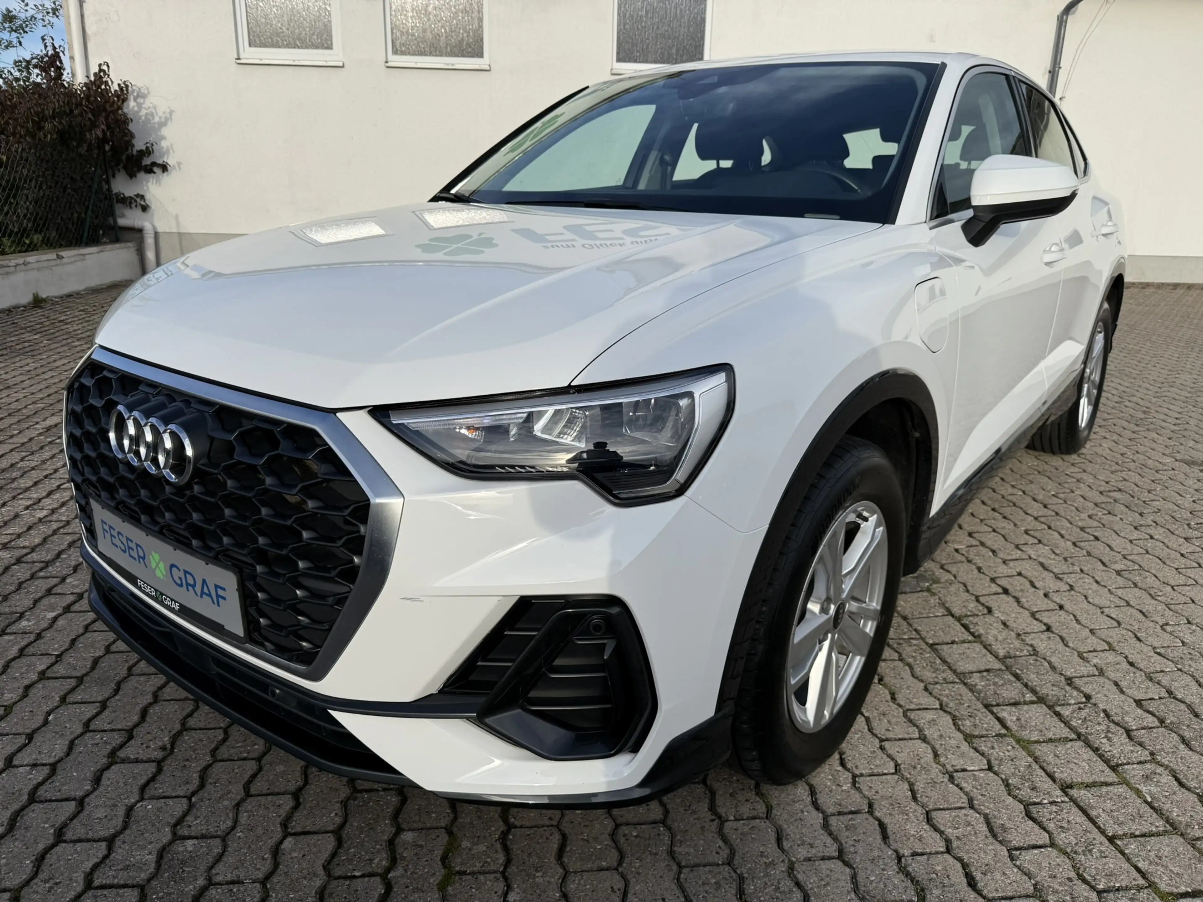 Audi Q3 Spb 45 TFSI e S tr. NAVI+ PDC+ VIRTUAL — photo 2