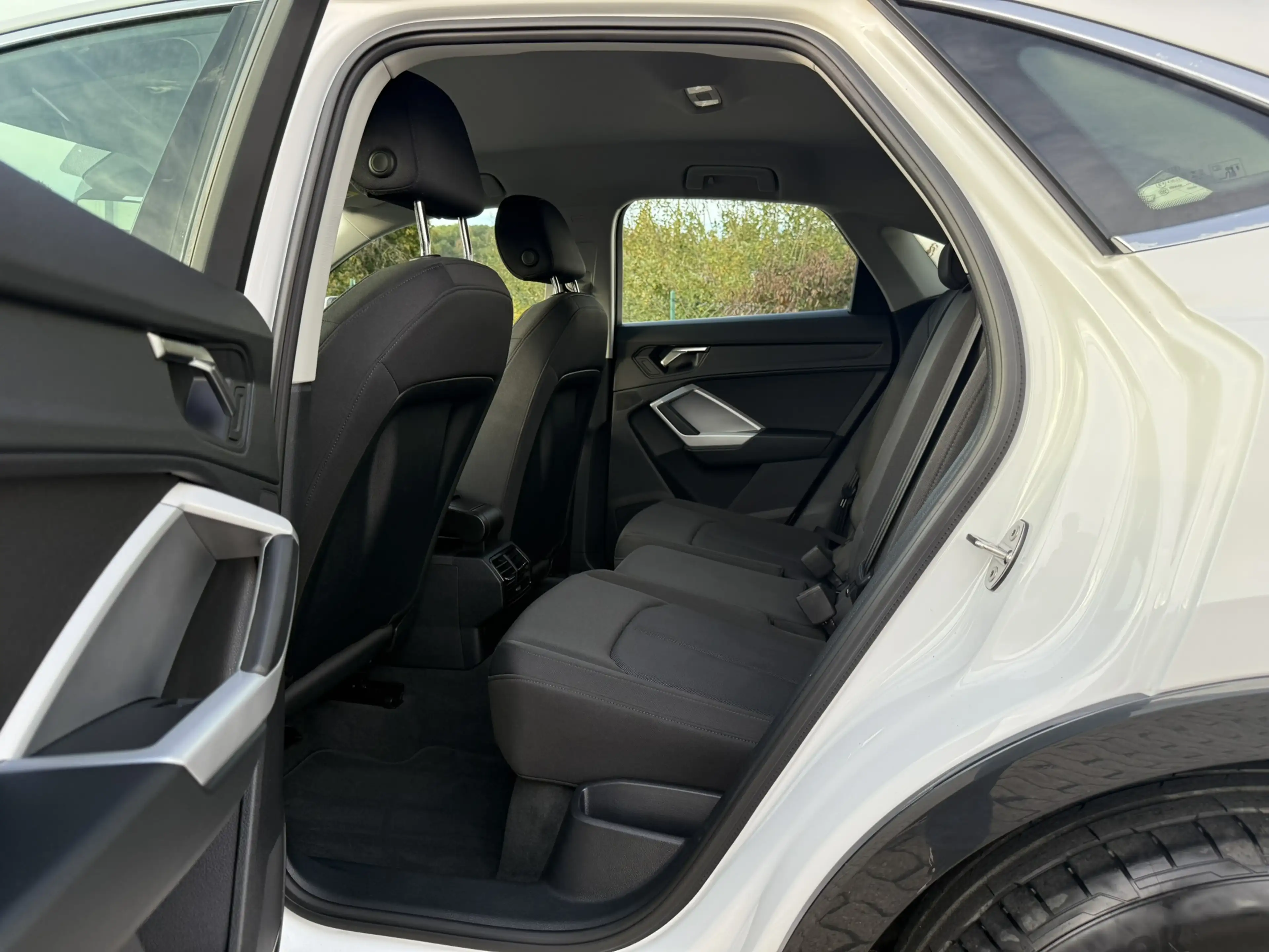 Audi Q3 Spb 45 TFSI e S tr. NAVI+ PDC+ VIRTUAL — photo 14