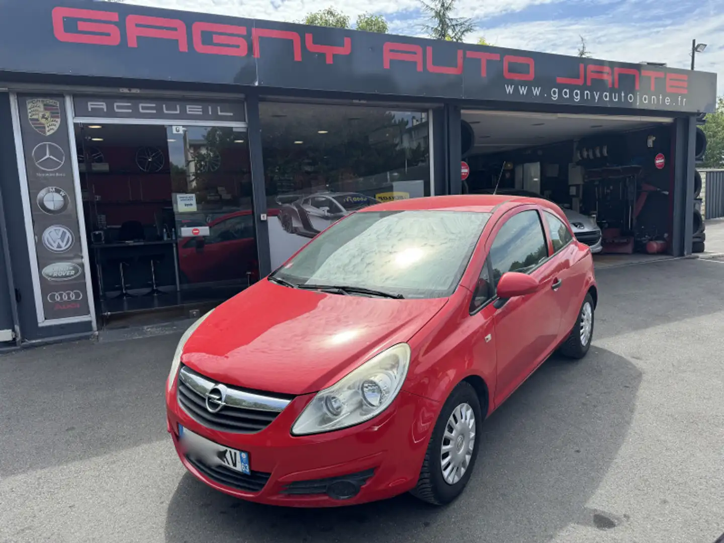 Opel Corsa 1.3 CDTI75 ESSENTIA ECOF 105G 3P Rouge - 1