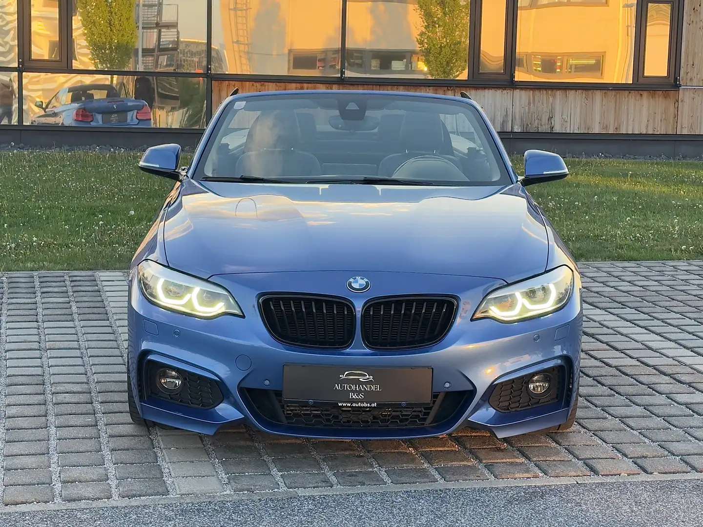 BMW 218 d Cabrio Aut. *M-SPORTPAKET, LED, KAMERA* Blau - 2