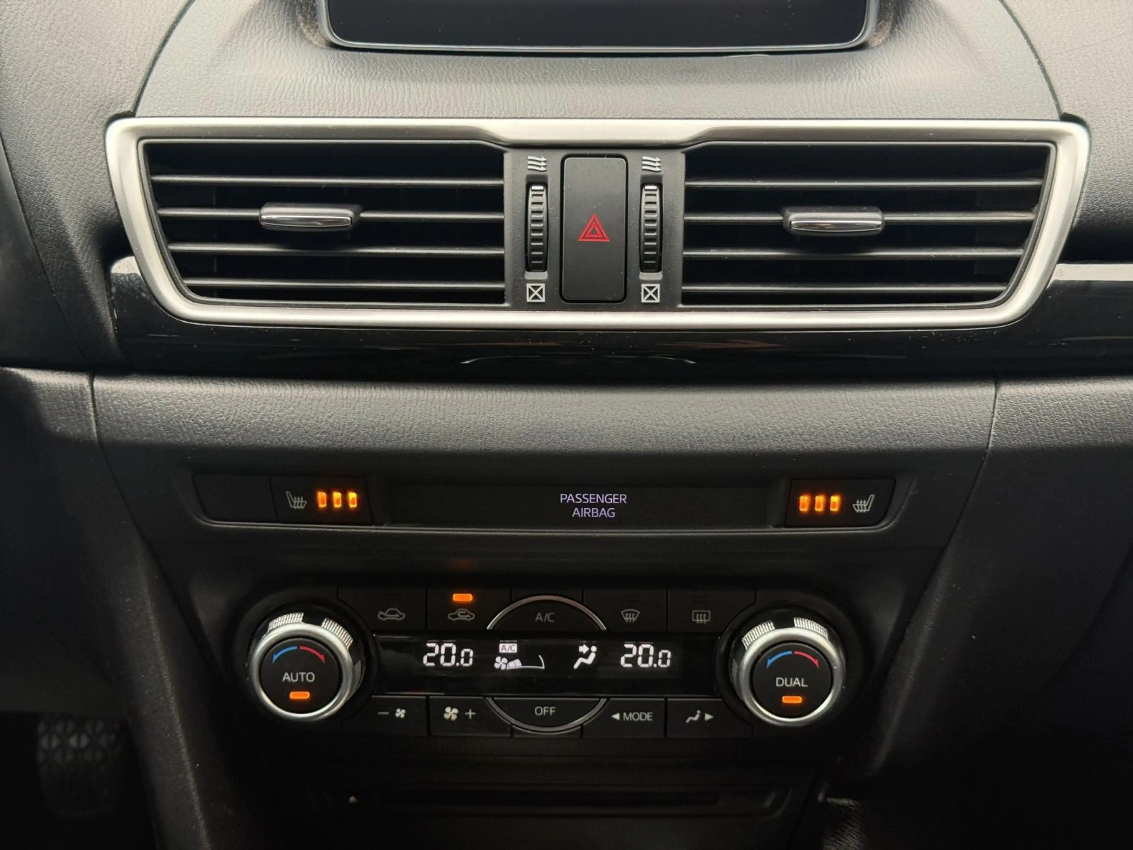 Mazda 3 Lim. Nakama *Sitz-Hz/R-Kamera/8-fach-Bereift* — photo 11