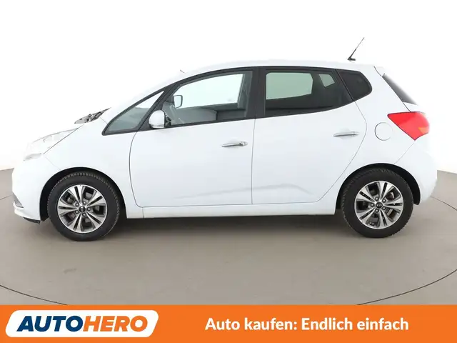 Kia Venga view 3