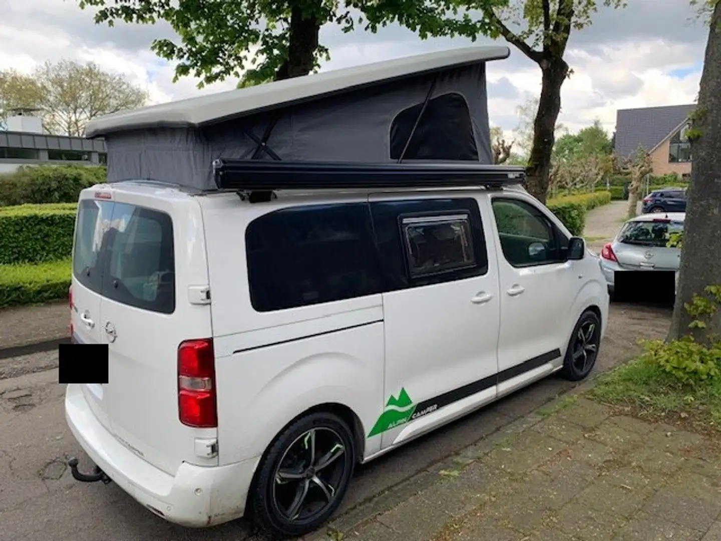 Opel Vivaro Weiß - 2
