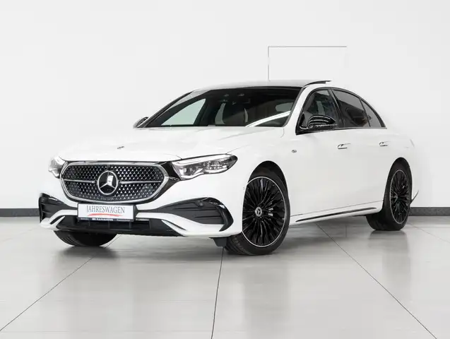 Mercedes-Benz E 300 e AMG Premium Plus Night 20" SUPERSCREEN Distronic