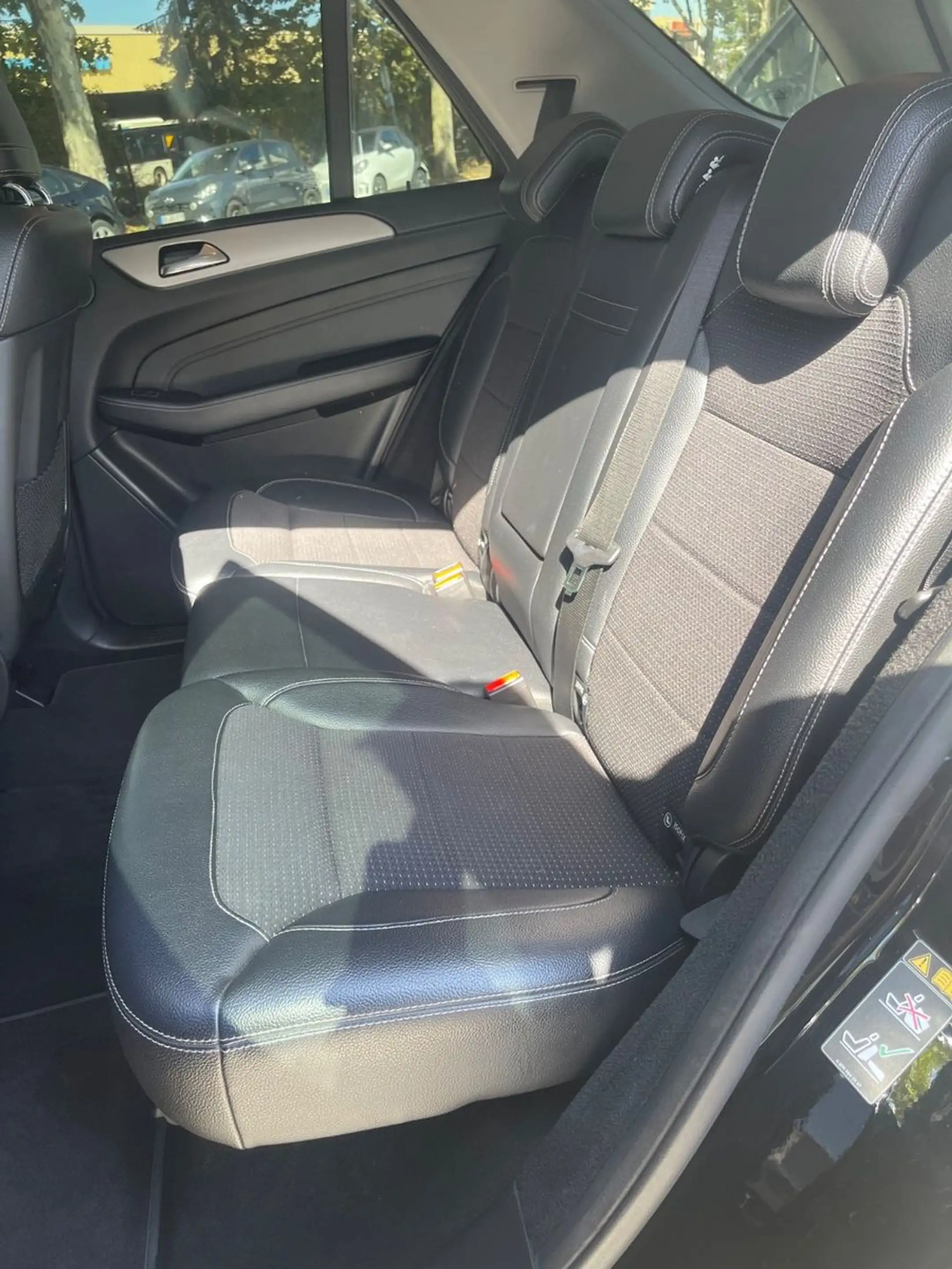 Mercedes-Benz ML 250 CDI BlueTec 4Matic — photo 11
