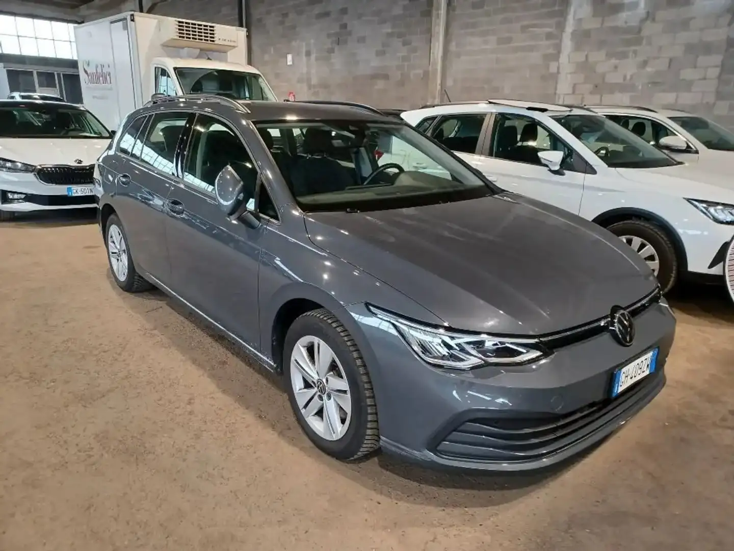 Volkswagen Golf Variant 2.0 tdi Life 115cv  GH409ZW Grigio - 2