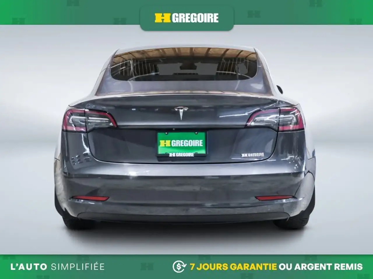 Tesla Model 3 снимка Tesla Model 3
