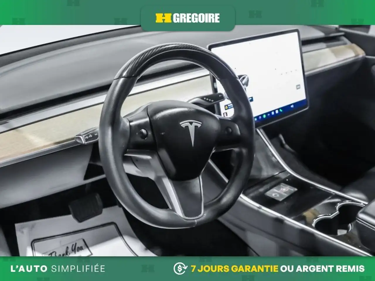 Tesla Model 3 снимка Tesla Model 3