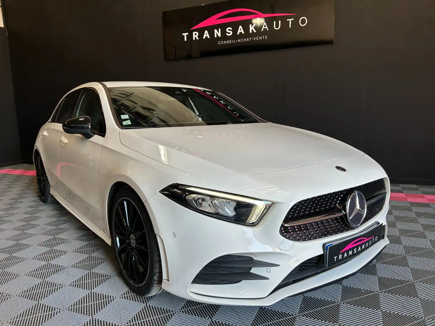 Mercedes-Benz CL AMG Line bijela - 2