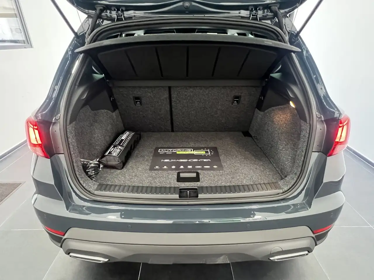 SEAT Arona FR 150PS DSG Black Edition AHK|Navi|Sound|ACC 26