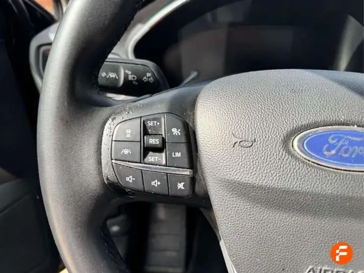 Ford Focus 2023, foto 15